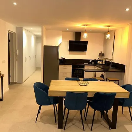 The Charming Two-bedroom Parilly Republic Apartment