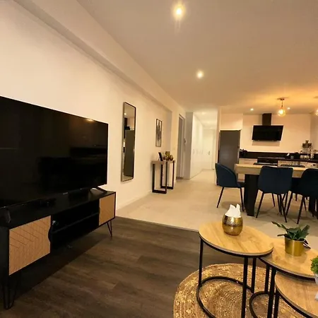The Charming Two-bedroom Parilly Republic Villeurbanne
