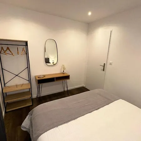 Apartment The Charming Two-bedroom Parilly Republic *