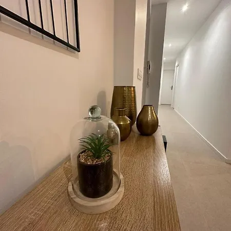 Apartment The Charming Two-bedroom Parilly Republic *